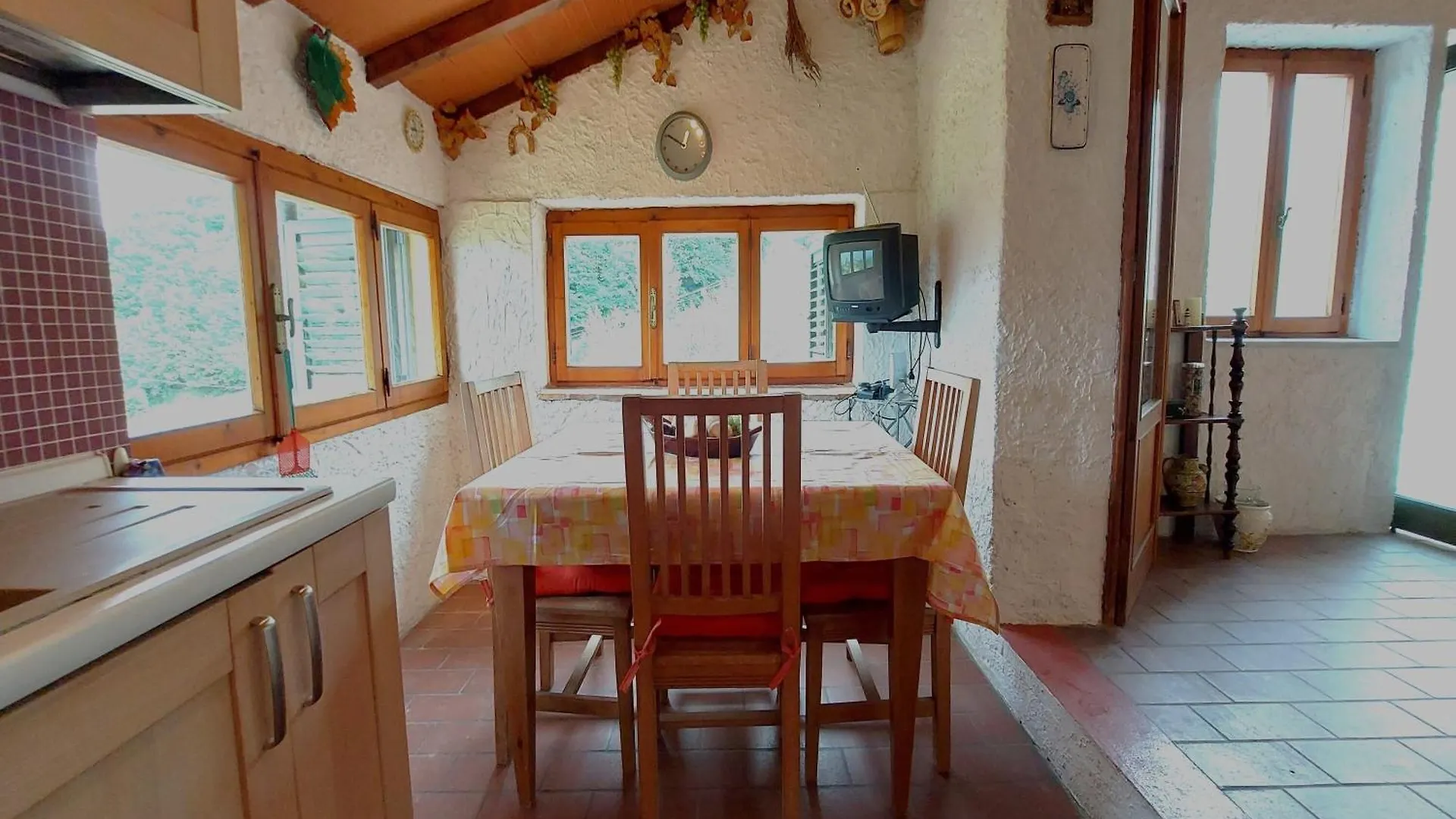 Casa vacanze Family Friendly Rosa House Amazing View - Happy Rentals Barga Italia