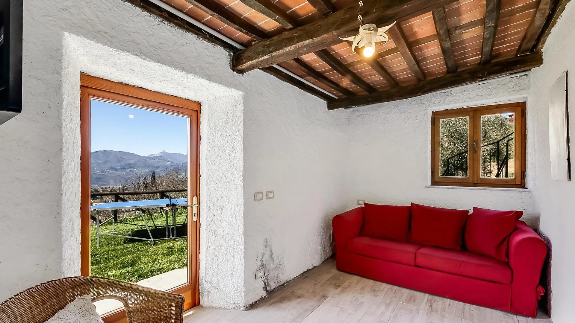 Family Friendly Rosa House Amazing View - Happy Rentals Barga Casa vacanze